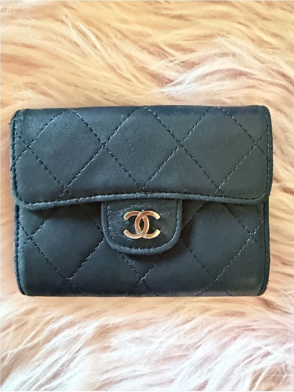 🖤🤍🖤Chanel Quilted CC Logo Lambskin Wallet🖤🤍🖤